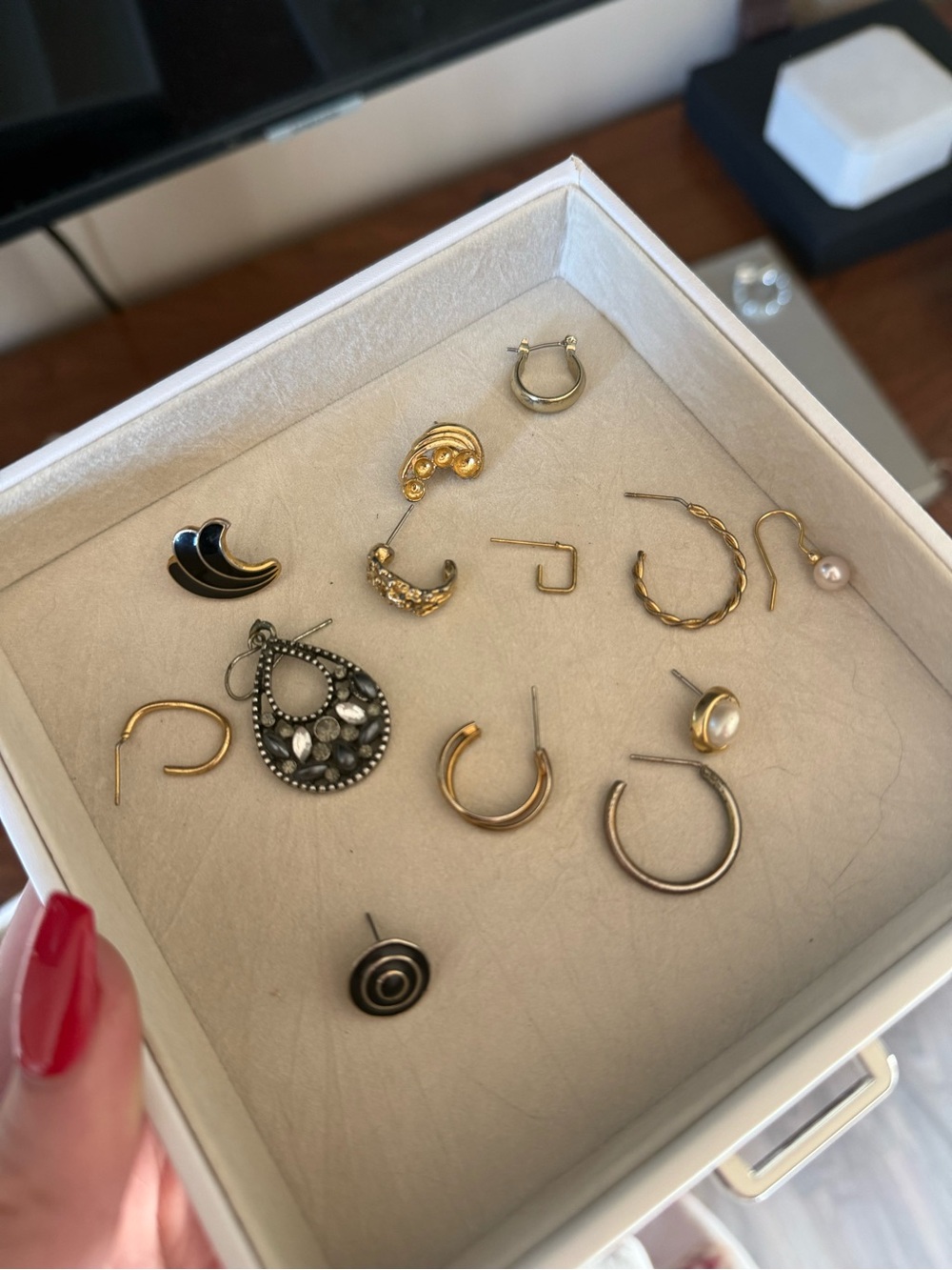 Assorted Earring Bundle - Single Pieces - Picture 2 of 5